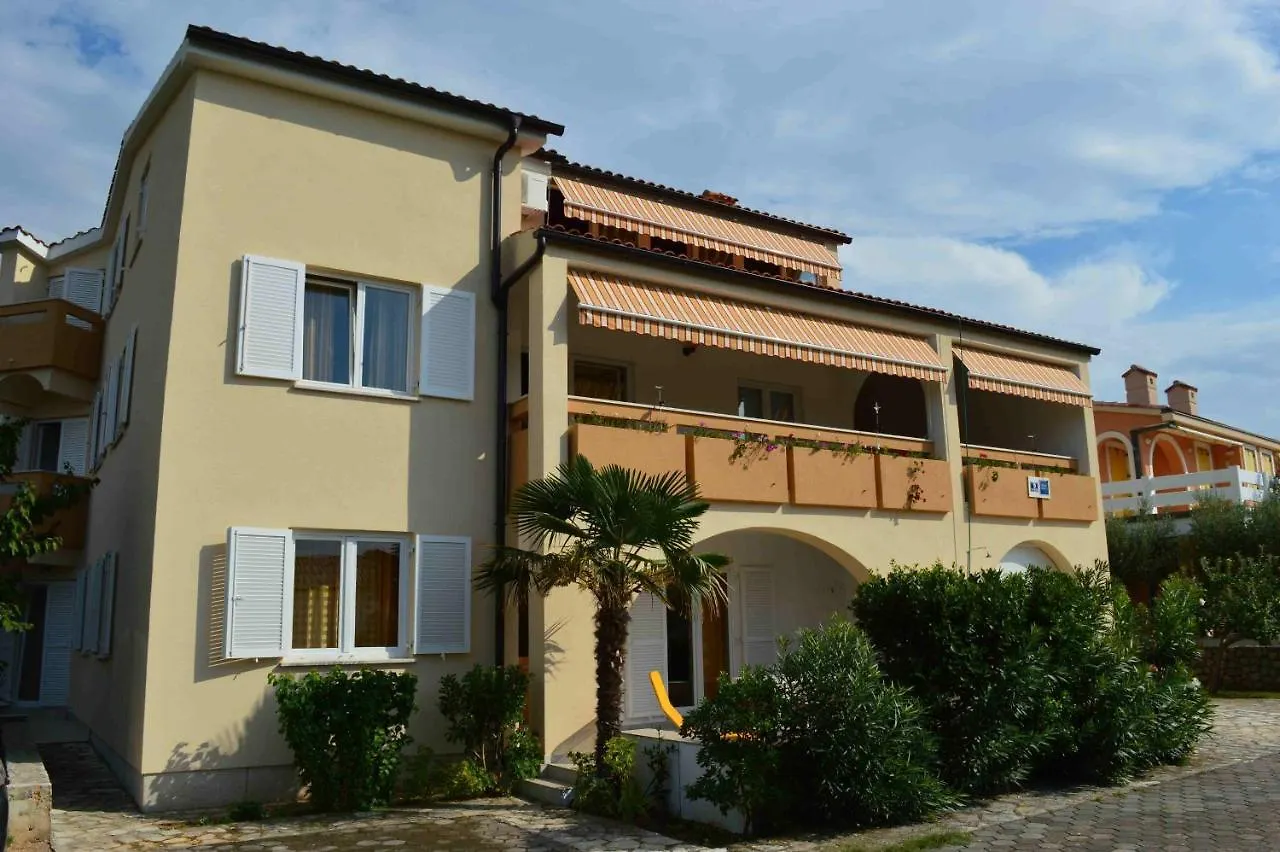Apartments With A Parking Space Punat, Krk - 16307